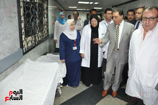 مستشفى منشيه البكرى - وزير الصحه (1)