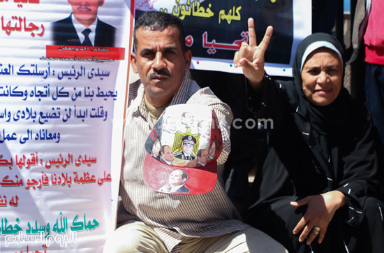 متظاهرو القائد إبراهيم يحتفلون بعودة الطائرة المختطفة (9)