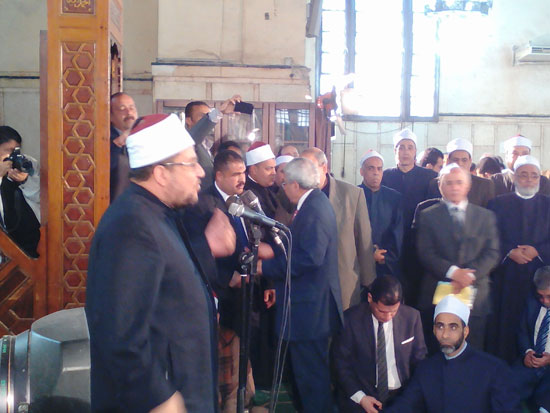 وزير الأوقاف خلال إلقاء كلمته بمسجد المغفرة بالعجوزة (6)