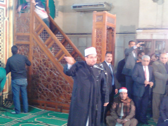 وزير الأوقاف خلال إلقاء كلمته بمسجد المغفرة بالعجوزة (8)