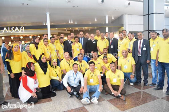مطار الغردقة يحتفل بـيوم اليتيم باستضافة 55 طفلا وتقديم الهدايا  (3)