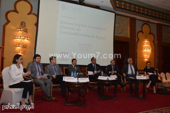 رجال صناعة بارزون يبحثون مع خبراء دوليين تعزيز تنافسية الاقتصاد المصرى (6)