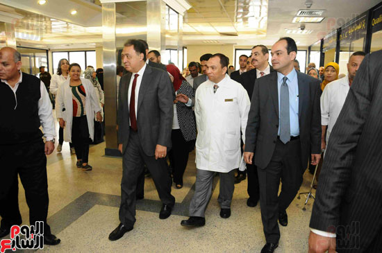 وزير الصحة يفتتح وحدة زراعة النخاع مستشفى دار السلام احمد عماد وزارة الصحة (26)