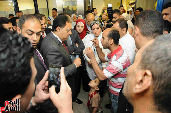 وزير الصحة يفتتح وحدة زراعة النخاع مستشفى دار السلام احمد عماد وزارة الصحة (31)