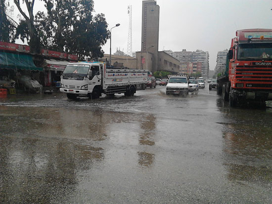 الأمطار تغرق شوارع بورسعيد (2)