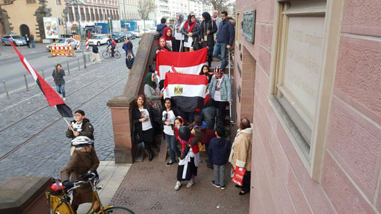 مسيرة لسيدات مصر فى قلبى فى ألمانيا لتنشيط السياحة  (9)