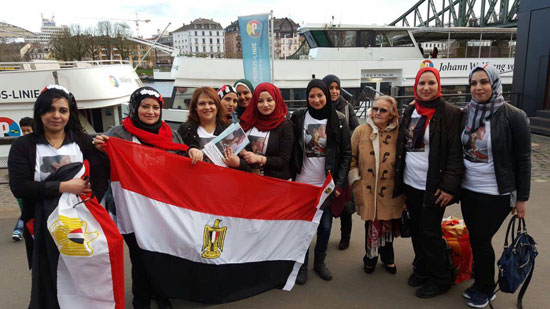 مسيرة لسيدات مصر فى قلبى فى ألمانيا لتنشيط السياحة  (11)