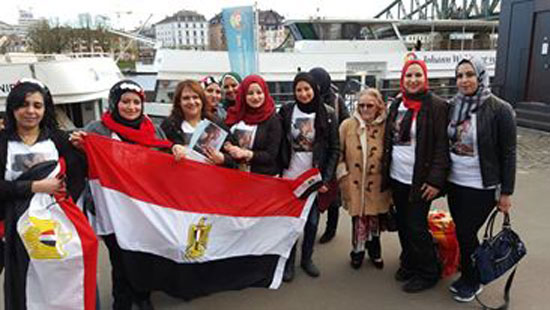 مسيرة لسيدات مصر فى قلبى فى ألمانيا لتنشيط السياحة  (21)