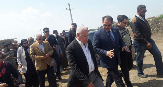 وكيل النواب ومحافظ بورسعيد يتفقدان قرى الجنوب لحل مشاكل المواطنين (1)