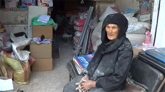 الحاجه سعاد بائعه الاسمنت (2)