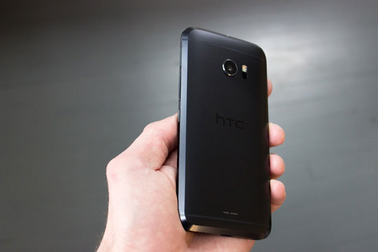 HTC 10 ، جلاكسى S7 ، هواتف ذكية ، هواتف سامسونج ، مقارنة هواتف ، هواتف HTC (10)