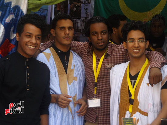 الطلاب الموريتانيون يحتفلون بيوم الجاليات فى طب قصر العينى (4)