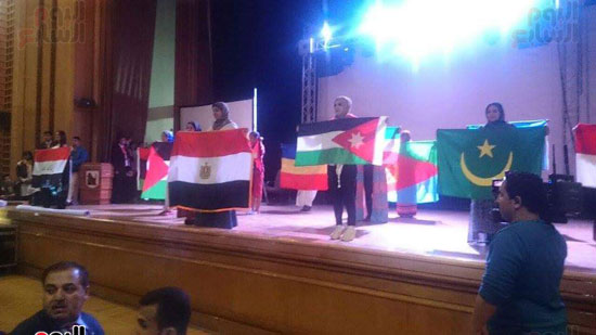 الطلاب الموريتانيون يحتفلون بيوم الجاليات فى طب قصر العينى (9)