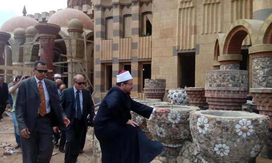 وزير الاوقاف يتفقد مسجد الصحابة بشرم الشيخ (3)