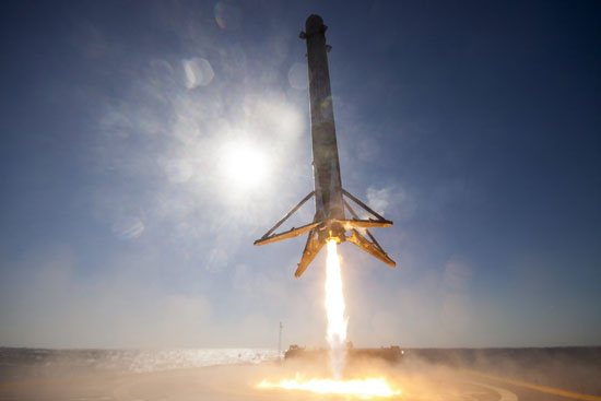 سبيس اكس ، صواريخ فضاء ، رحلات فضاء ، استعادة صواريخ الفضاء ، صاروخ  Falcon 9، شركة SpaceX (3)