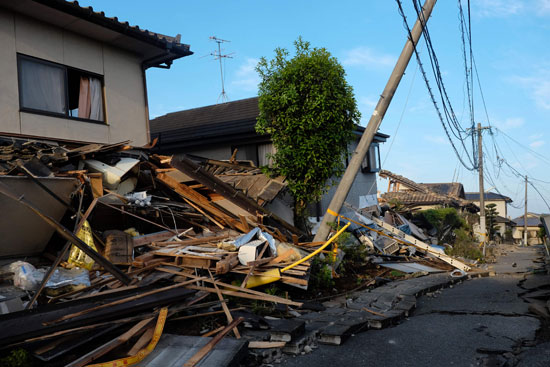 ضحايا ثانى أقوى زلزال يضرب اليابان (6)