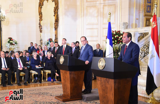 1الاتفاقيات بين مصر فرنسا  السيسى وهولاند (5)