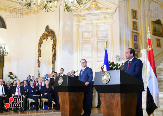 1الاتفاقيات بين مصر فرنسا  السيسى وهولاند (7)