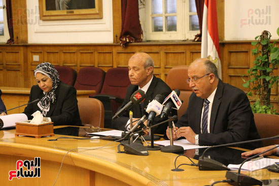 مؤتمر محافظة القاهرة عن شق الثعبان (1)