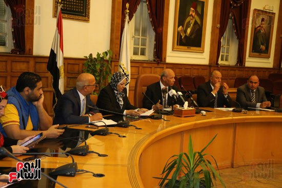 مؤتمر محافظة القاهرة عن شق الثعبان (6)