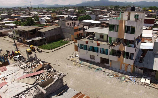 زلزال الإكوادور (3)