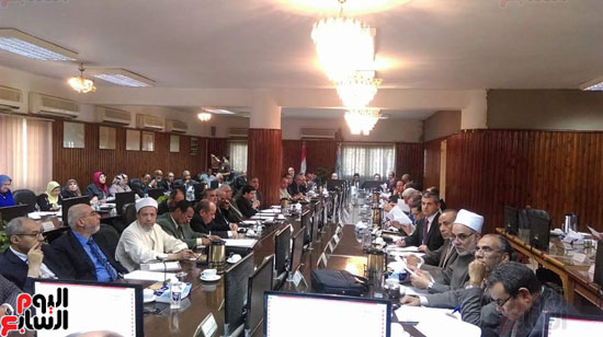 الاجتماع الشهرى لمجلس جامعة الأزهر بحضور عباس شومان (5)