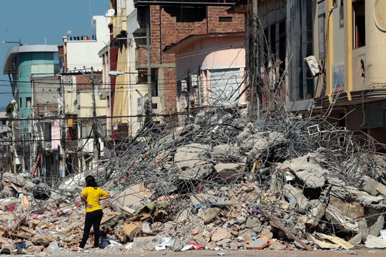 زلزال الإكوادور (2)