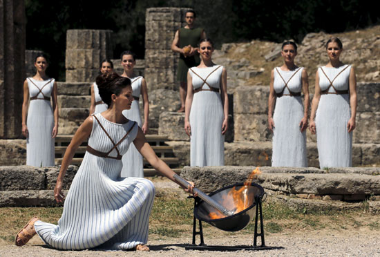 الشعلة الأوليمبيه اليونان (1)