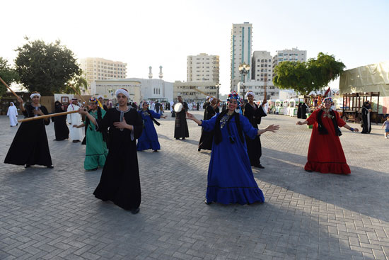  الزوار العرب، أيام الشارقة التراثية  ، أيام الشارقة التراثية ، الرقص الشعبى  (2)