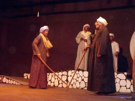 عرض اللسان المر بمسرح كوم أمبو (3)