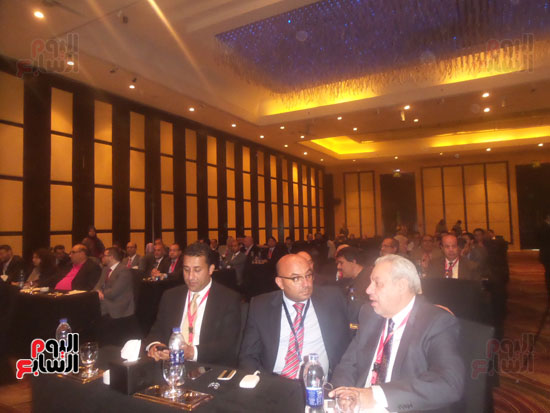 رئيس جامعة المنصورة يفتتح مؤتمر المصرية لجراحة القلب والصدر (8)