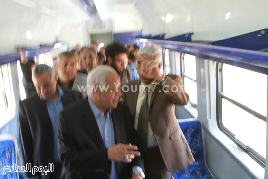 وزير النقل يطلب تقريرا شاملا عن إصلاحات ورش أبو راضى لعربات القطارات (4)