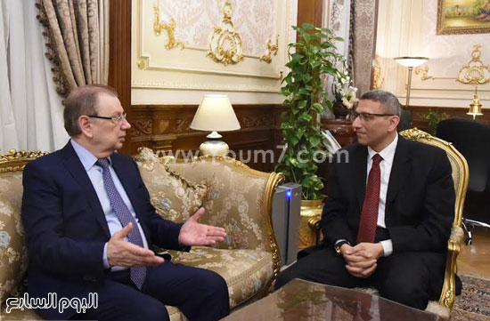  المستشار أحمد سعد الدين مع سفير روسيا (1)