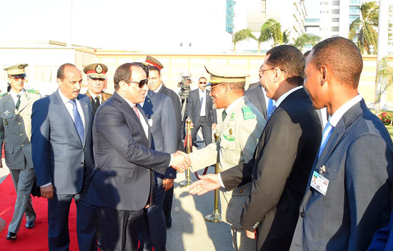 الرئيس السيسى مطار القاهرة رئيس موريتانيا مباحثات (5)