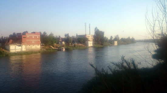 تعديات على نهر النيل (1)