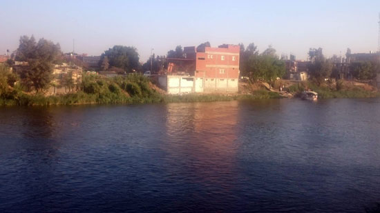 تعديات على نهر النيل (4)