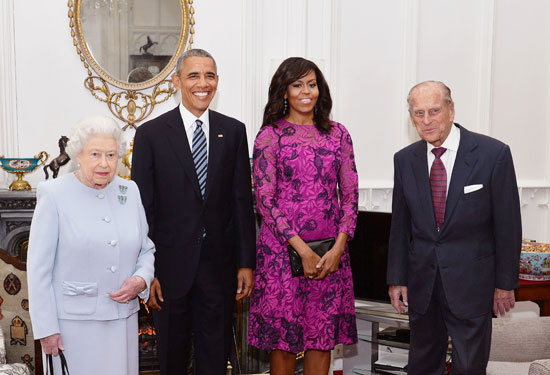 الملكه اليزابيث تستقبل الرئيس الأمريكى -  اليزابيث  - اوباما (1)