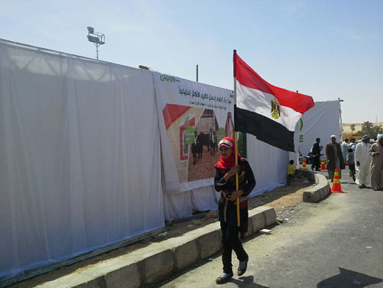 أهالى شمال سيناء يتوافدون على قرية الخربة للاحتفال بافتتاح ترميم 100 منزل (5)
