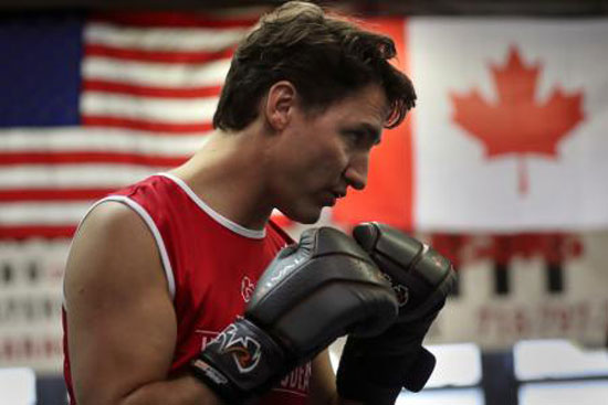 رئيس وزراء كندا ، لعبة الملاكمة ، نيويورك ، محمد على كلاى ، مايك تايسون  (4)