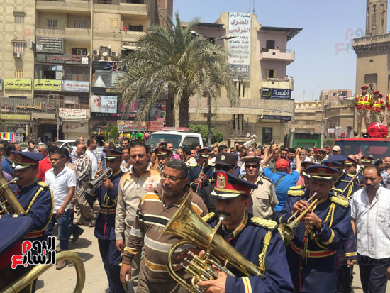 تشييع جثمان شهيد القوات المسلحة بالمحلة فى جنازة عسكرية مهيبة (20)