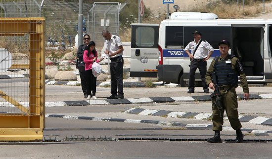 الإفراج عن أصغر أسيرة فلسطينية فى سجون الاحتلال الإسرائيلى (7)