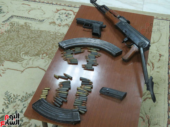 متهم بالاتجار في السلاح (2)