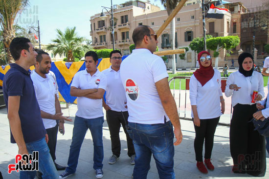  مستقبل وطن ينقل المواطنين لقصر عابدين احتفالا بعيد تحرير سيناء (36)
