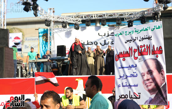 احتفالية بميدان سيدى جابر بمناسبة عيد تحرير سيناء (19)