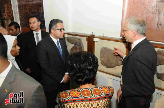 وزير الآثار يفتتح معرض سيناء بالمتحف المصرى (38)