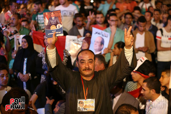 أحمد جمال يشعل حفل تحرير سيناء فى ميدان عابدين بأغنية بشرة خير (10)