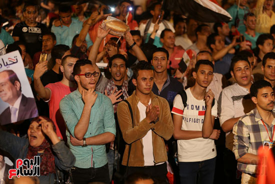 أحمد جمال يشعل حفل تحرير سيناء فى ميدان عابدين بأغنية بشرة خير (11)