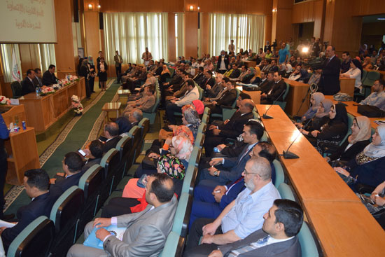 افتتاح مؤتمر الابعاد القانون والاقتصادية بجامعة المنصورة (3)