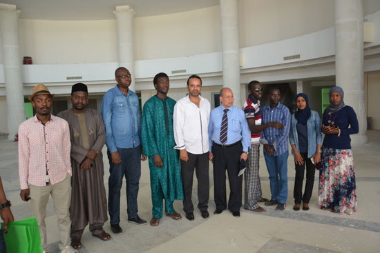زيارة وفد اللجنة القومية للإتحاد الإفريقي لدعم مستشفى شفاء الاورمان بالاقصر (2)