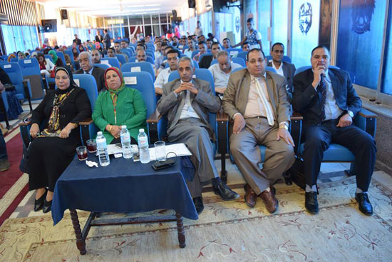  مؤتمر التنمية المستدامة للصحارى العربية (6)